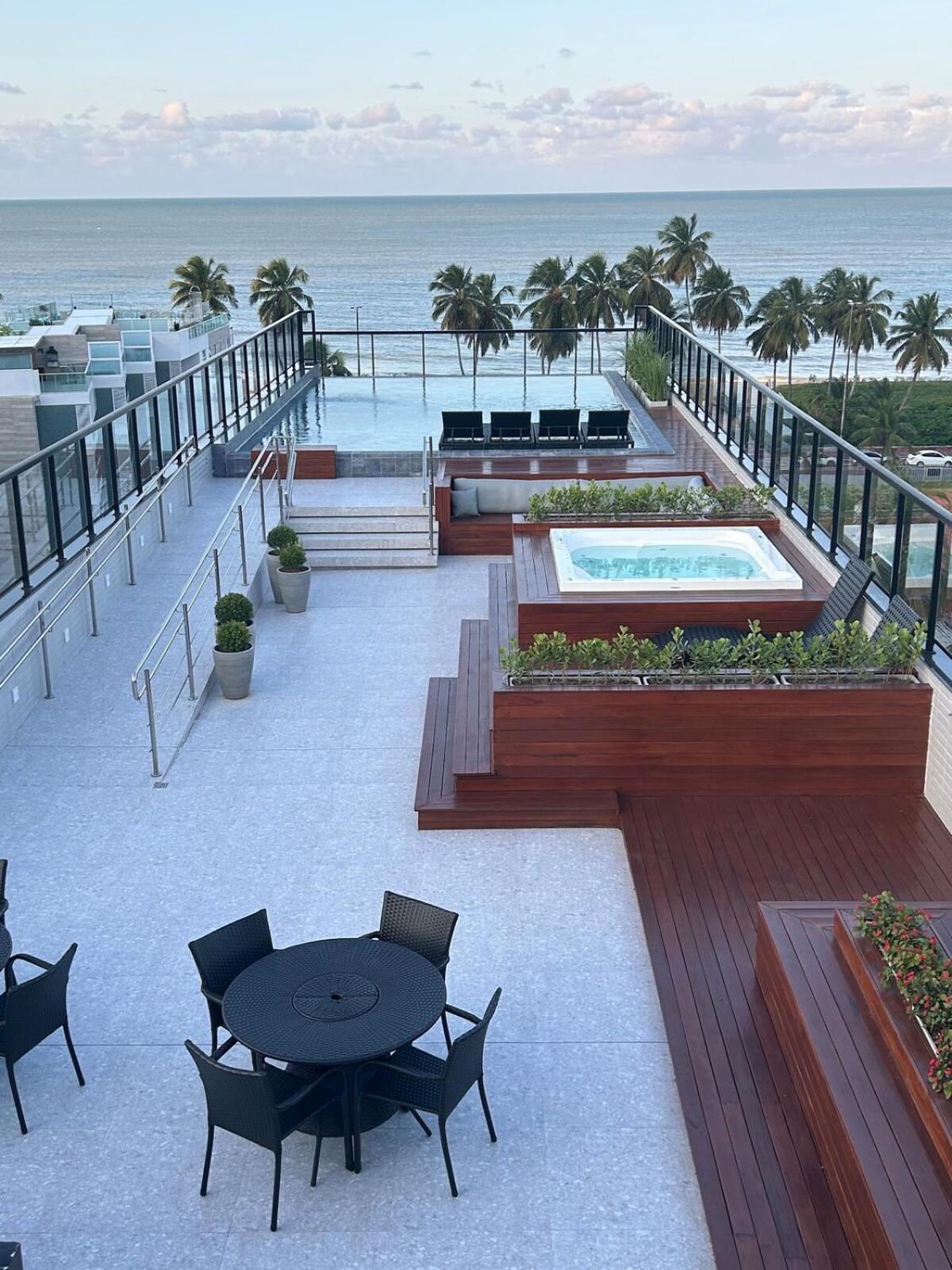 Melhores Flats - Fabuloso, Pertinho Do Mar Apartamento *