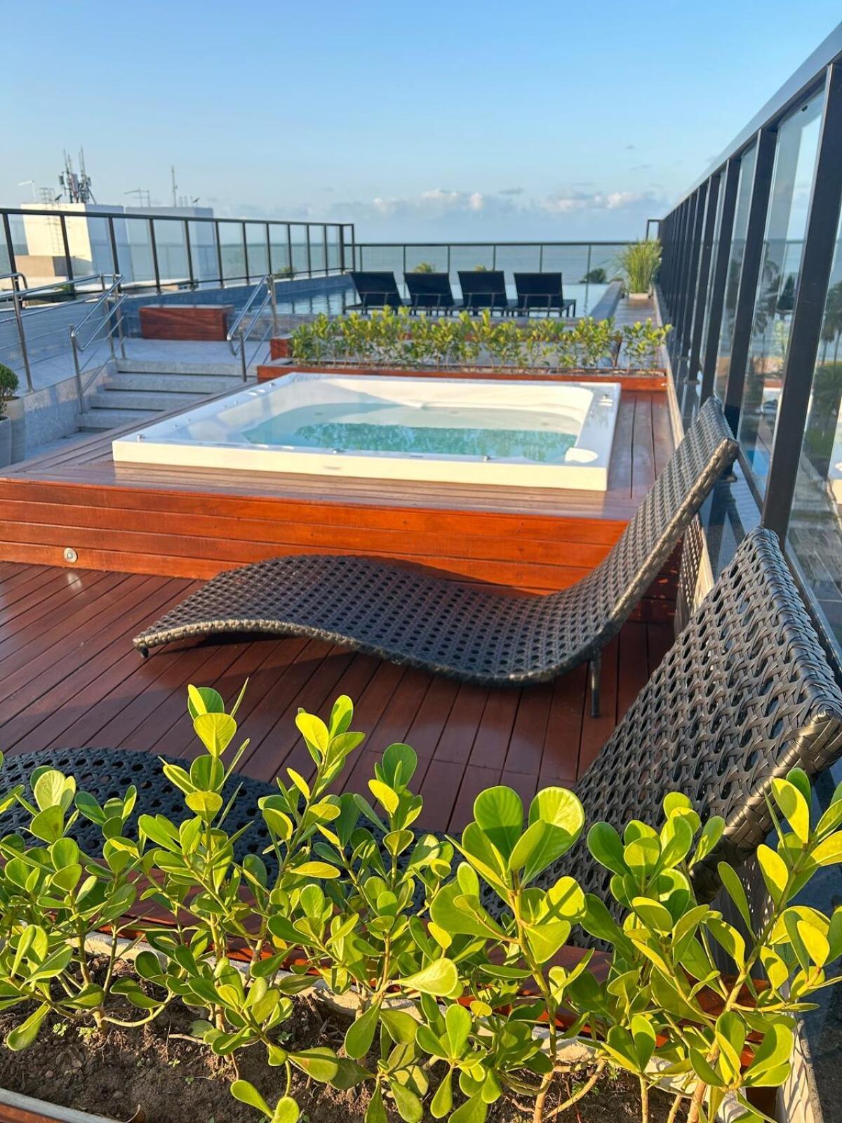 Melhores Flats - Fabuloso, Pertinho Do Mar Apartamento